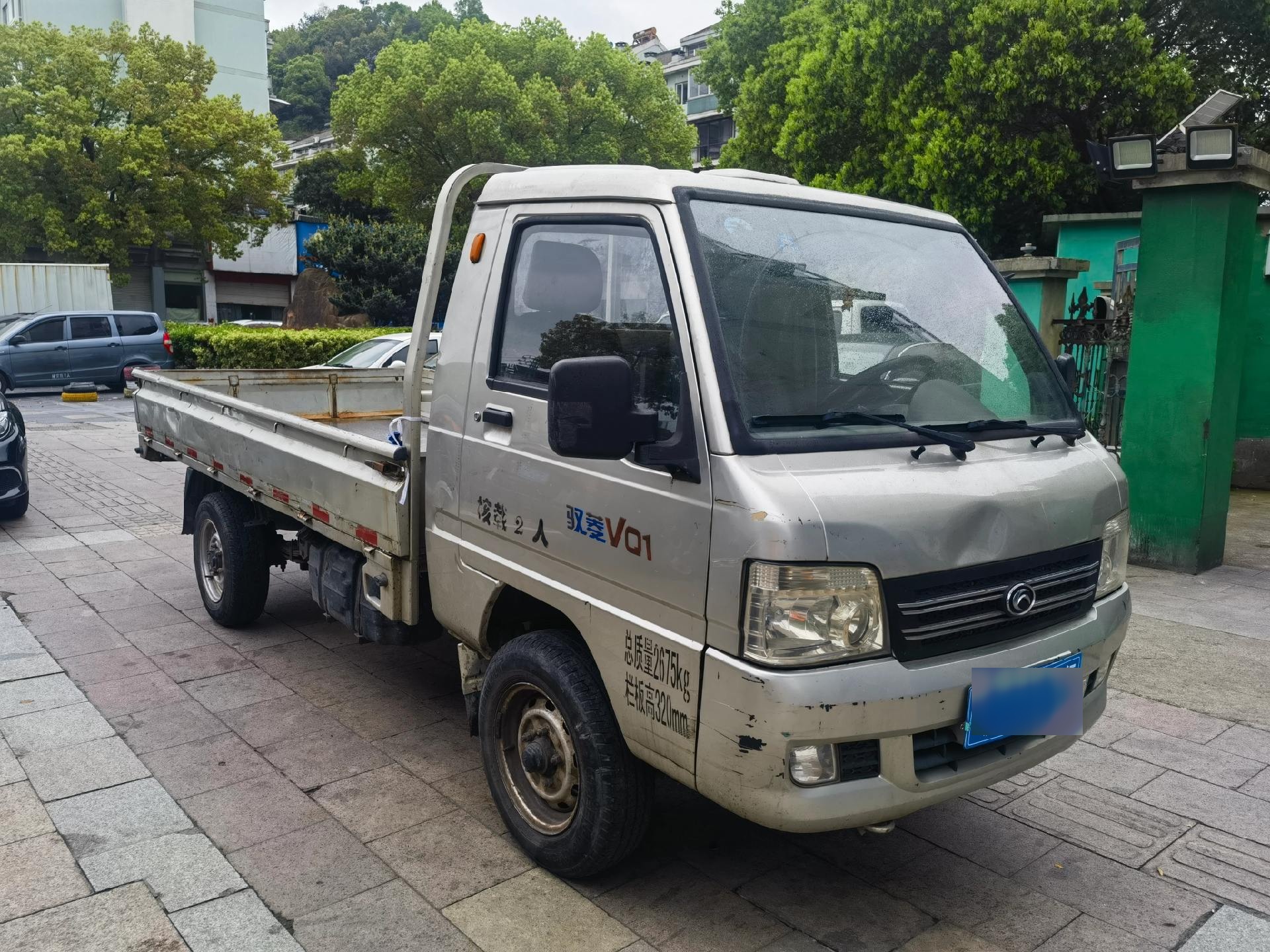 福田驭菱vq1,车况非常板正,不锈钢车斗,车斗长3.1米,全款仅1.x万