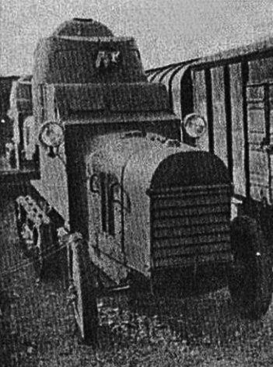 北伐期间,除了奉军装备过坦克和装甲车以外,其他军阀也曾通过各种渠道