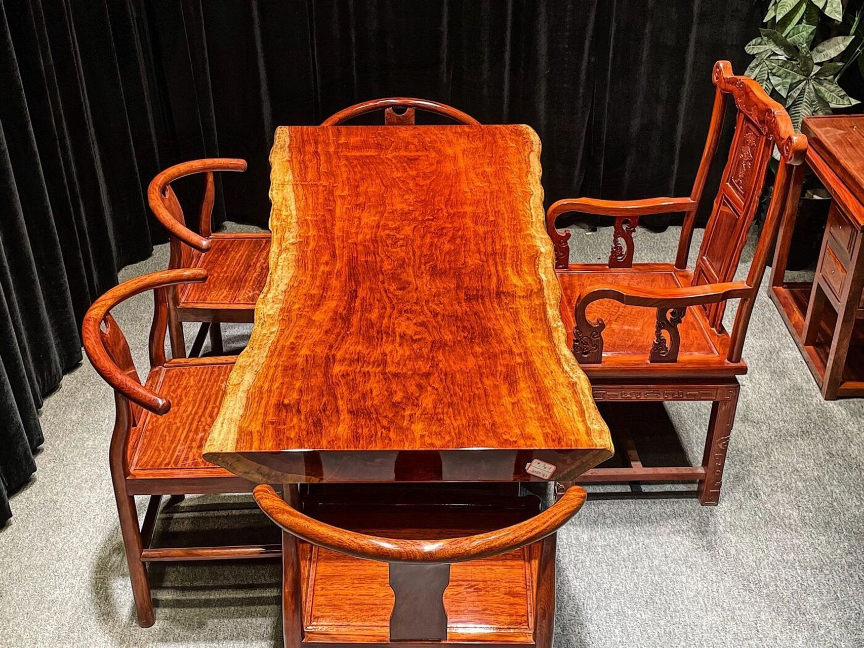 巴花奥坎黑檀实木大板茶桌原木办公红木家具 名称:巴花自然边 177*83*