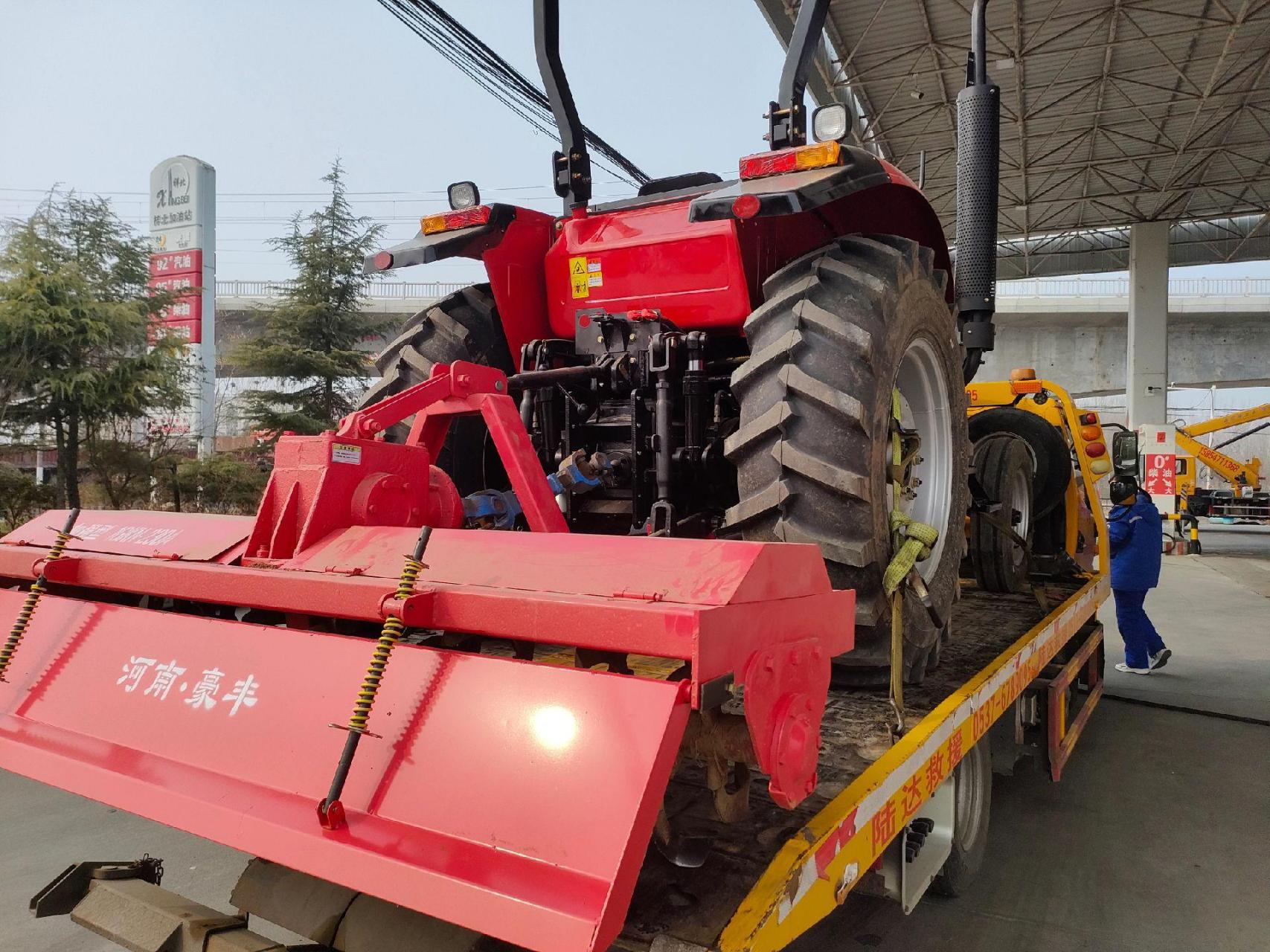 本人3月15日在山东济宁购买了一辆东方红1200拖拉机,外观9.