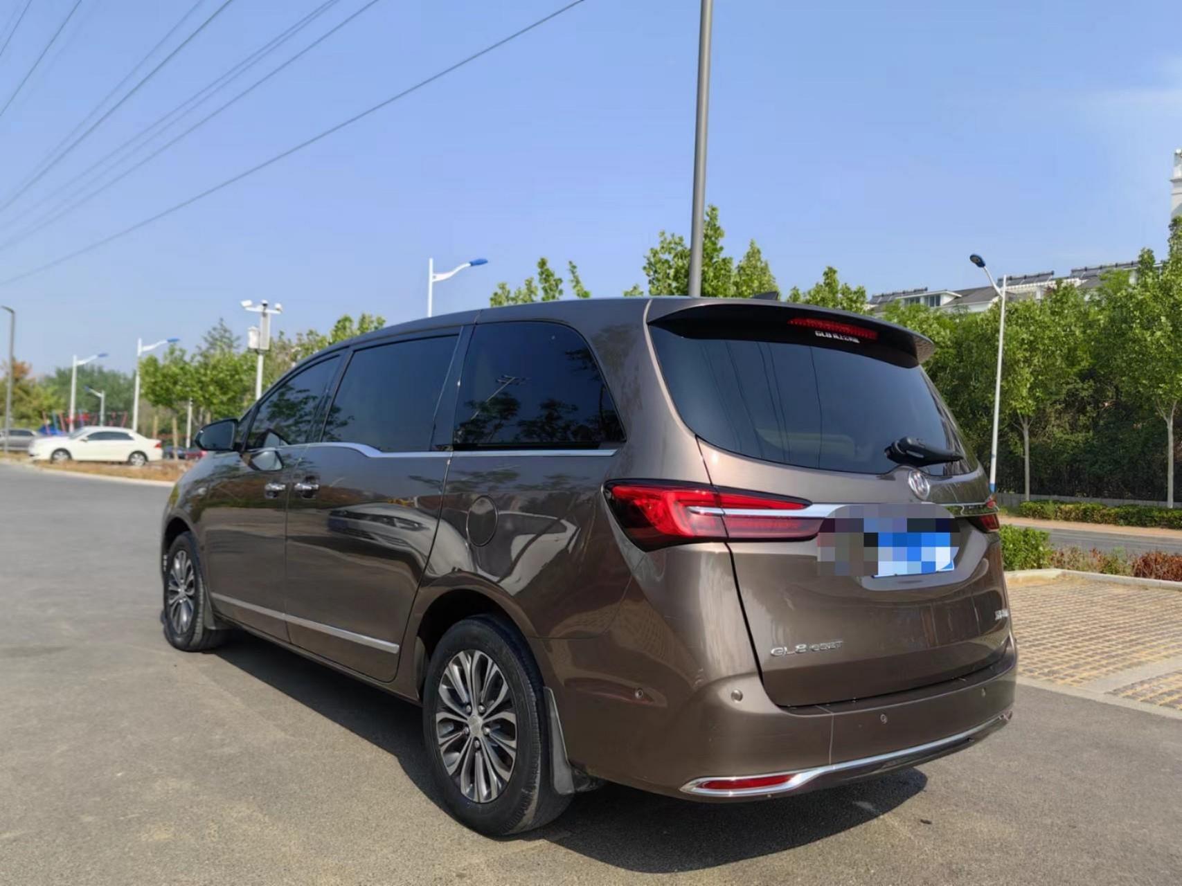新到2020年别克gl8,652t智慧豪华型!2.0t搭配9at手自一体变速箱.