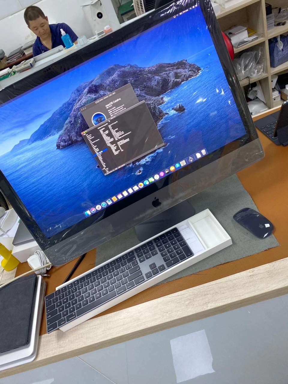 苹果imac pro 2y2 27寸深空灰 包装61套全69 官方61配标69