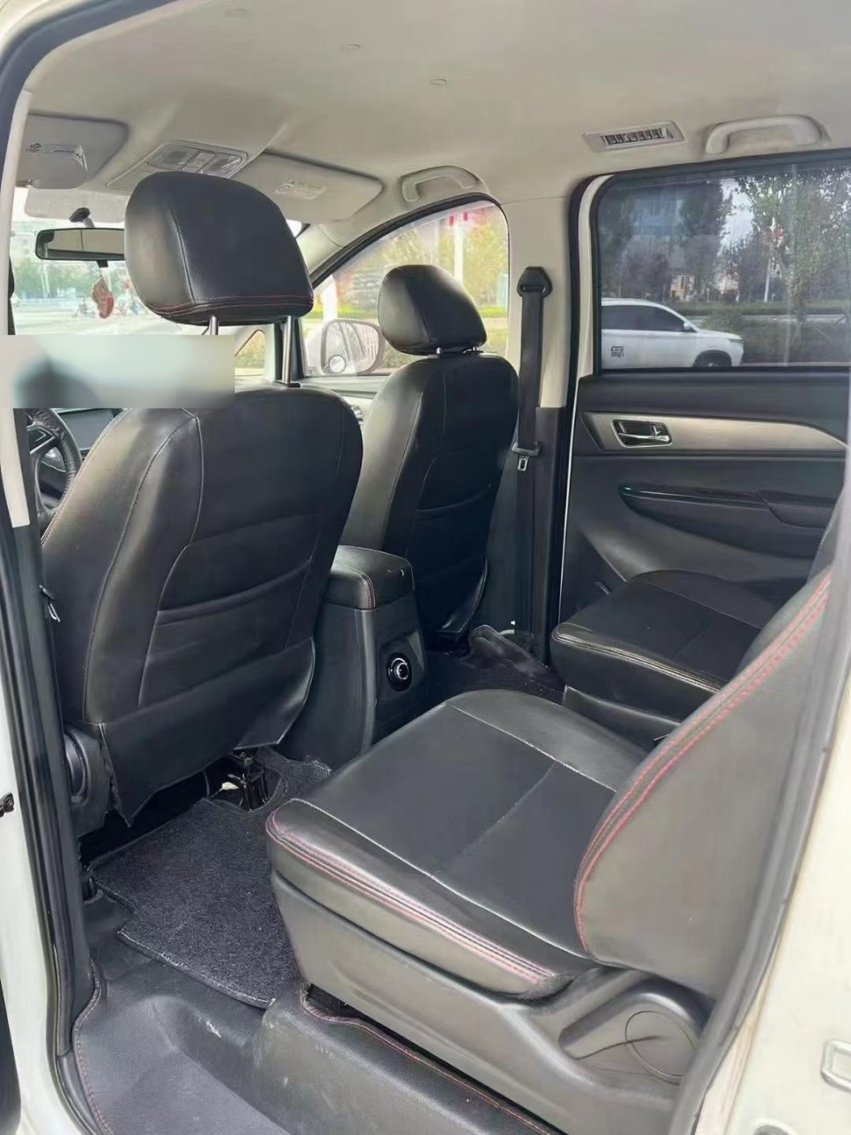 长安睿行s50 1.5手动高配 7坐mpv 实表6万多公里2.58开回家