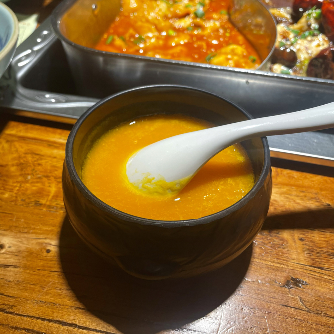 公园茂美食 | 齐祺鱼锅 92位置:公园茂三号馆四楼齐祺鱼锅(其实挺好