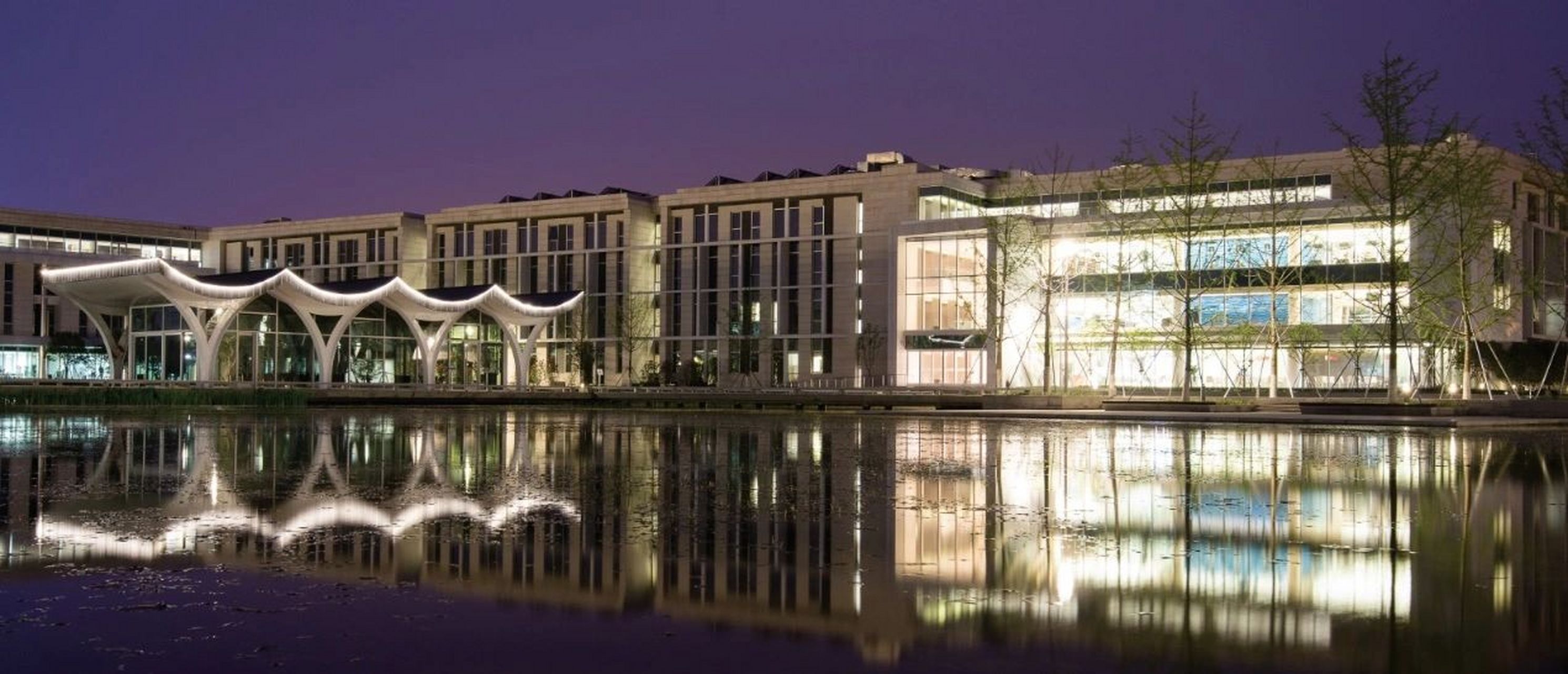 e探校 | 昆山杜克大学    学校简介 昆山杜克大学是一所位于中国昆山