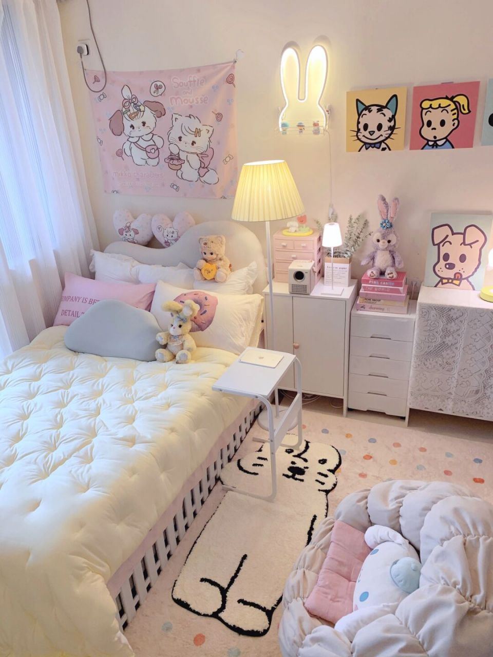 23岁女生的小窝|是温馨的出租屋也是电影院!