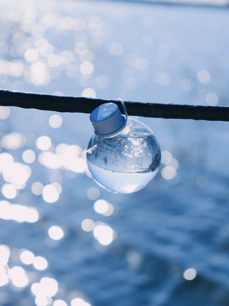 醒图宝藏滤镜|海边治愈胶片蓝98调色 ·我在魔都看到了海 - "窗外是