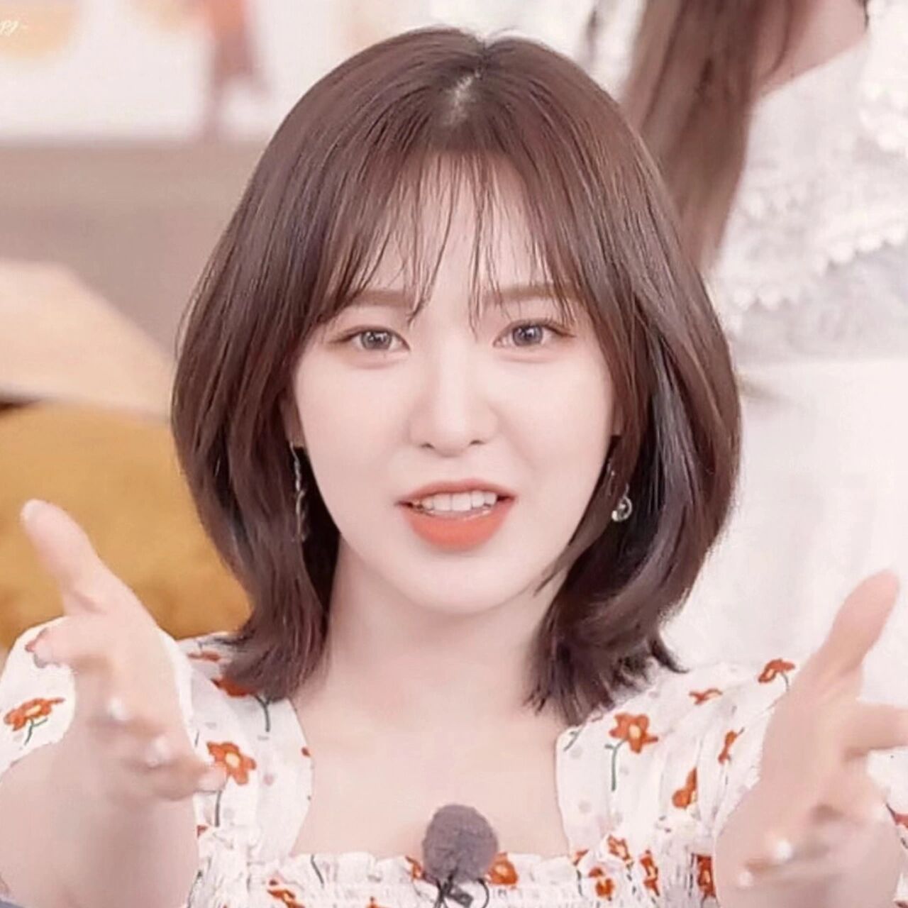 wendy头真的适合所有高颧骨 这个发型wendy本人认证过非常适合颧骨