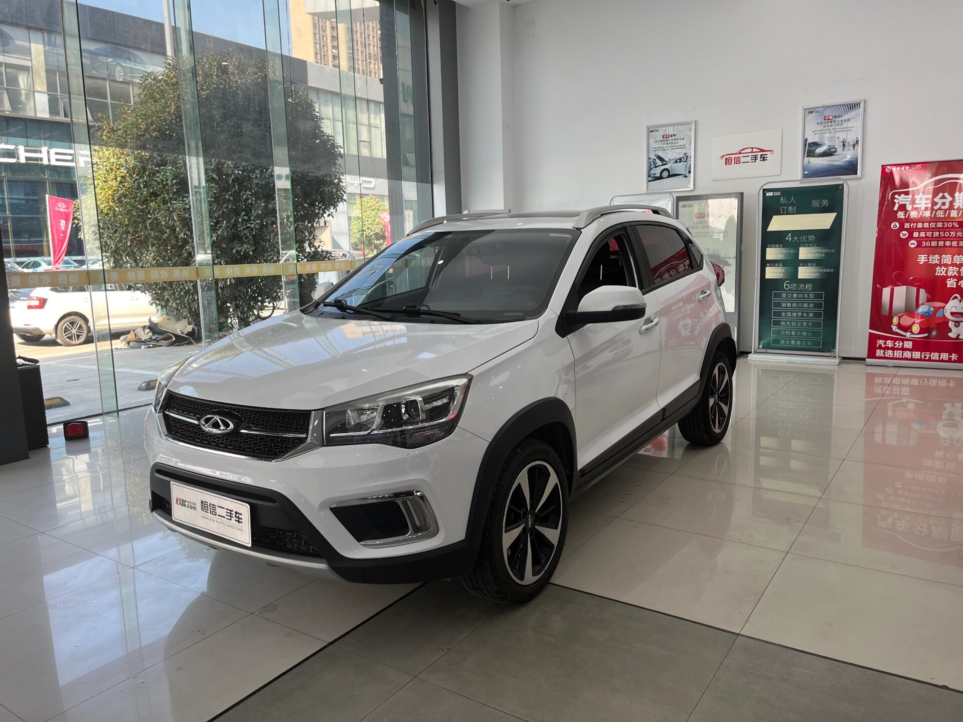 三四万块钱 买年限近的自动挡 19年 奇瑞瑞虎3x