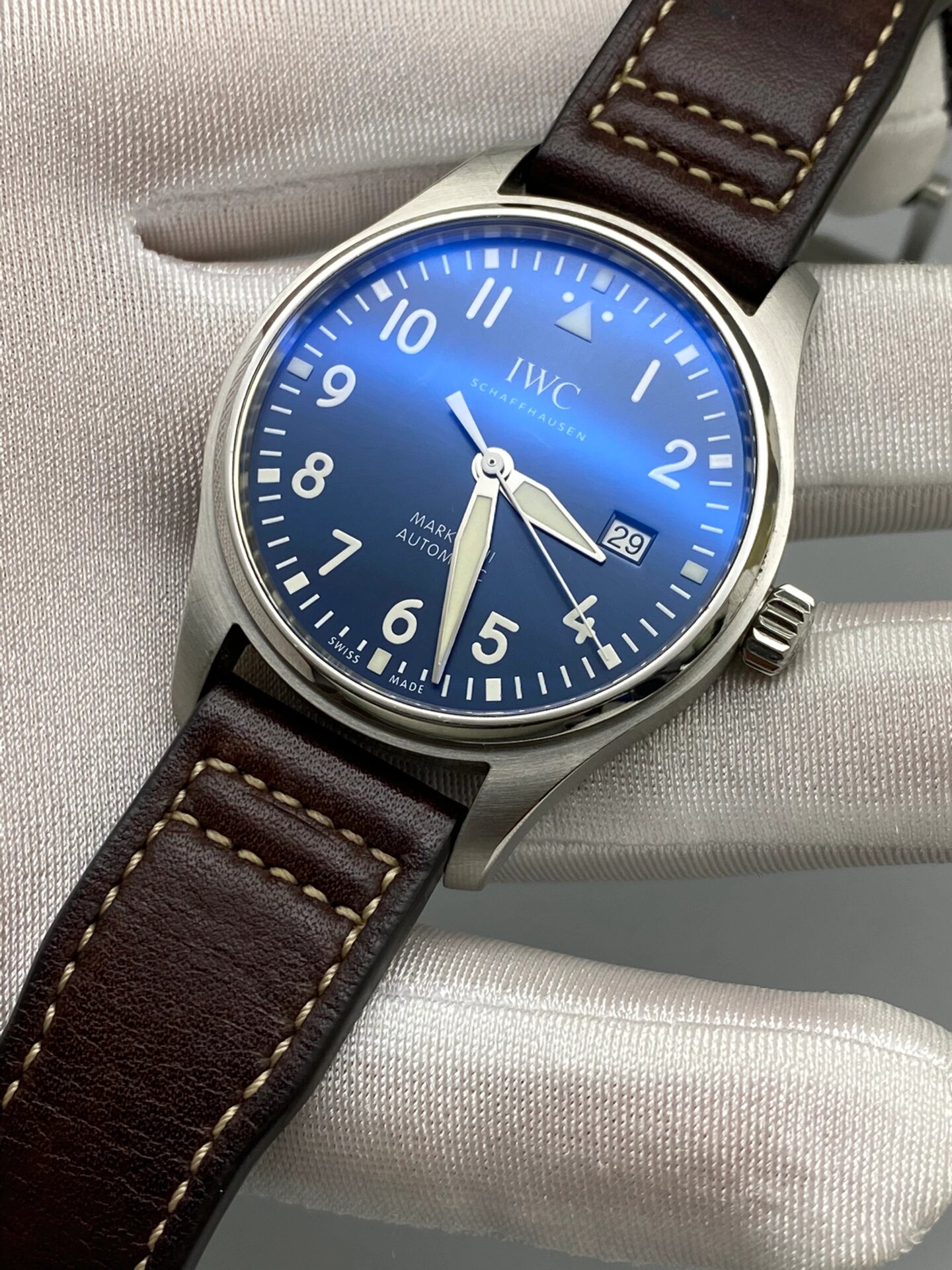 iwc万国表飞行员系列iw327010(万国马克18小王子特别版)手表,最美蓝盘