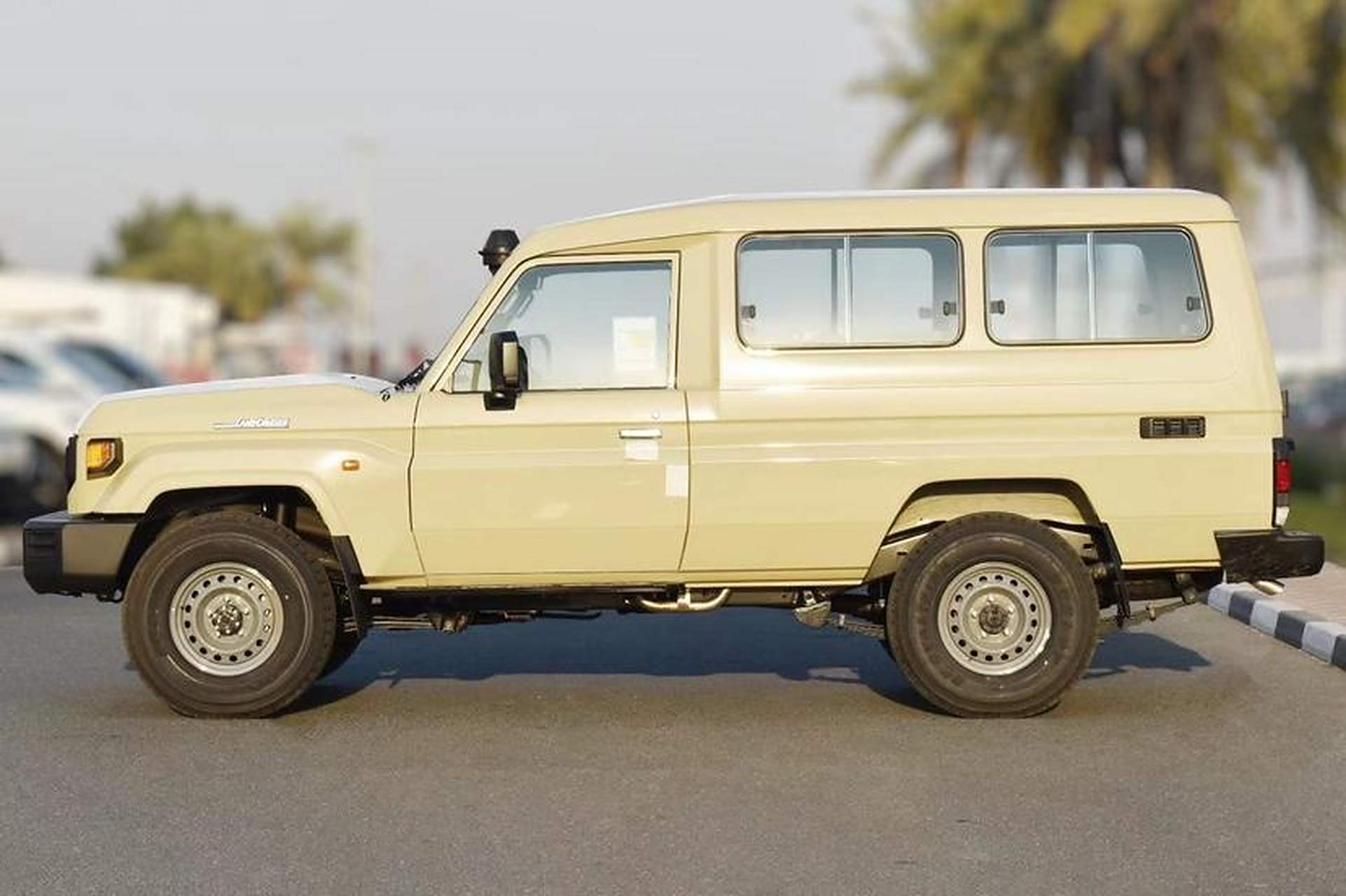 中东运兵车丰田lc78 4.