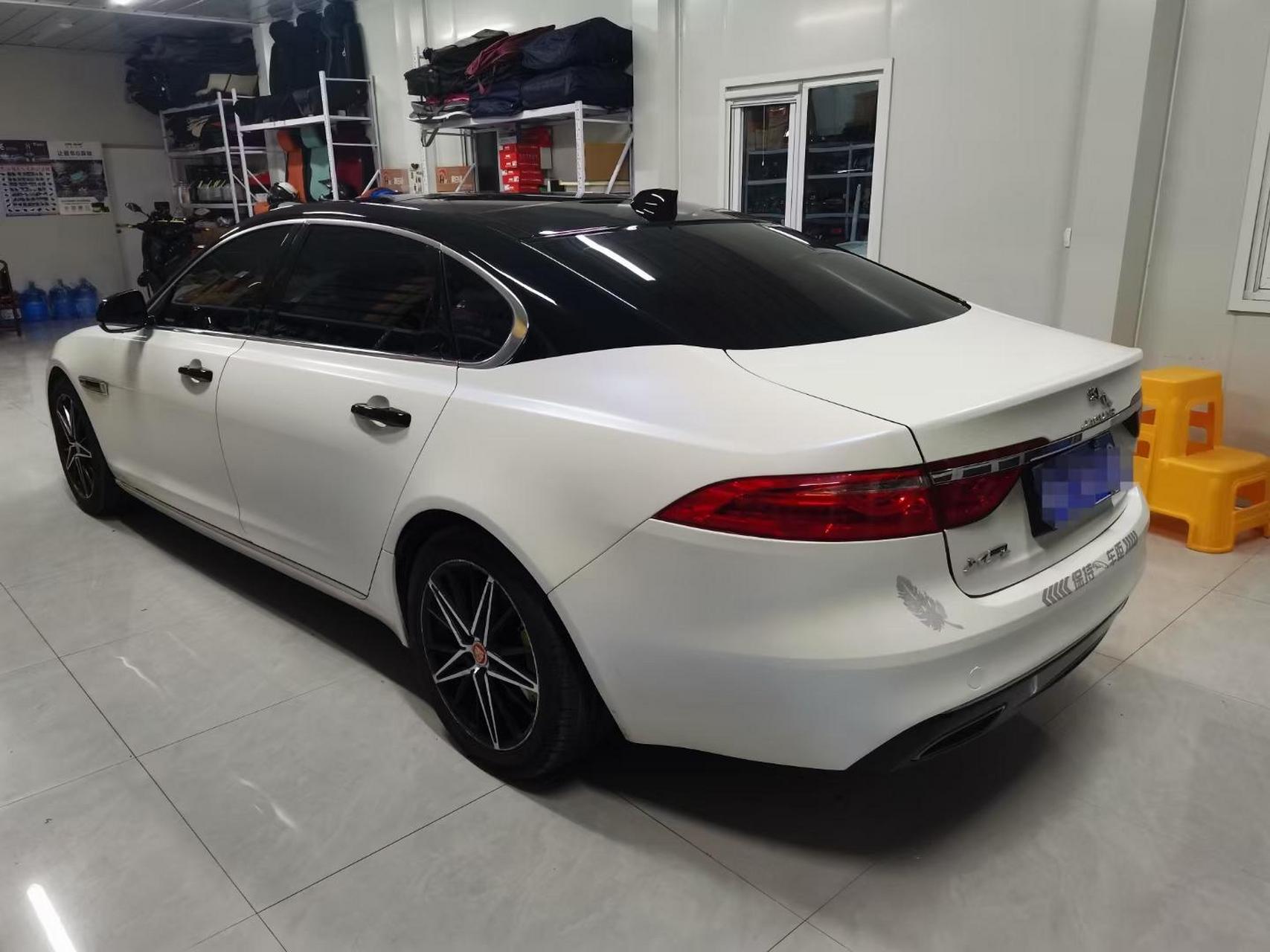 捷豹xfl 漆面改色双拼(白蓝 黑)