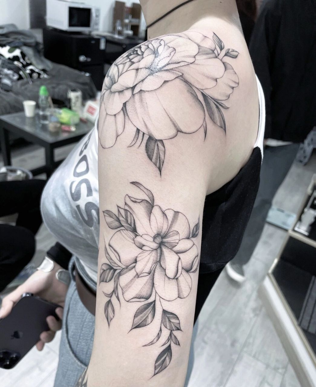 素花纹身|手臂纹身|女生纹身|单针纹身 耗时:2小时