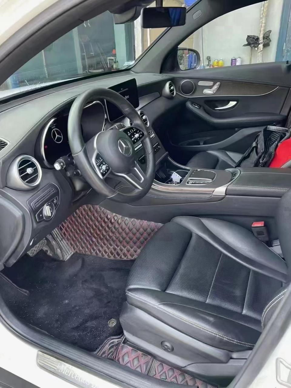 20年奔驰clc300轿跑suv已到店,极品车况 6万公里,新车落地6077 价格