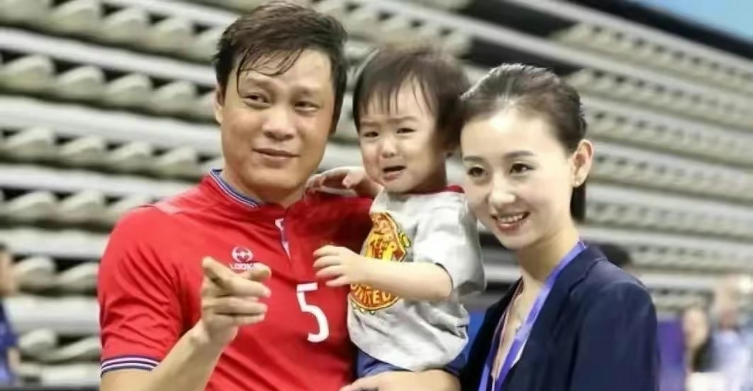 范志毅第三任妻子张梦瑾,上海芭蕾舞团演员,小丈夫17岁