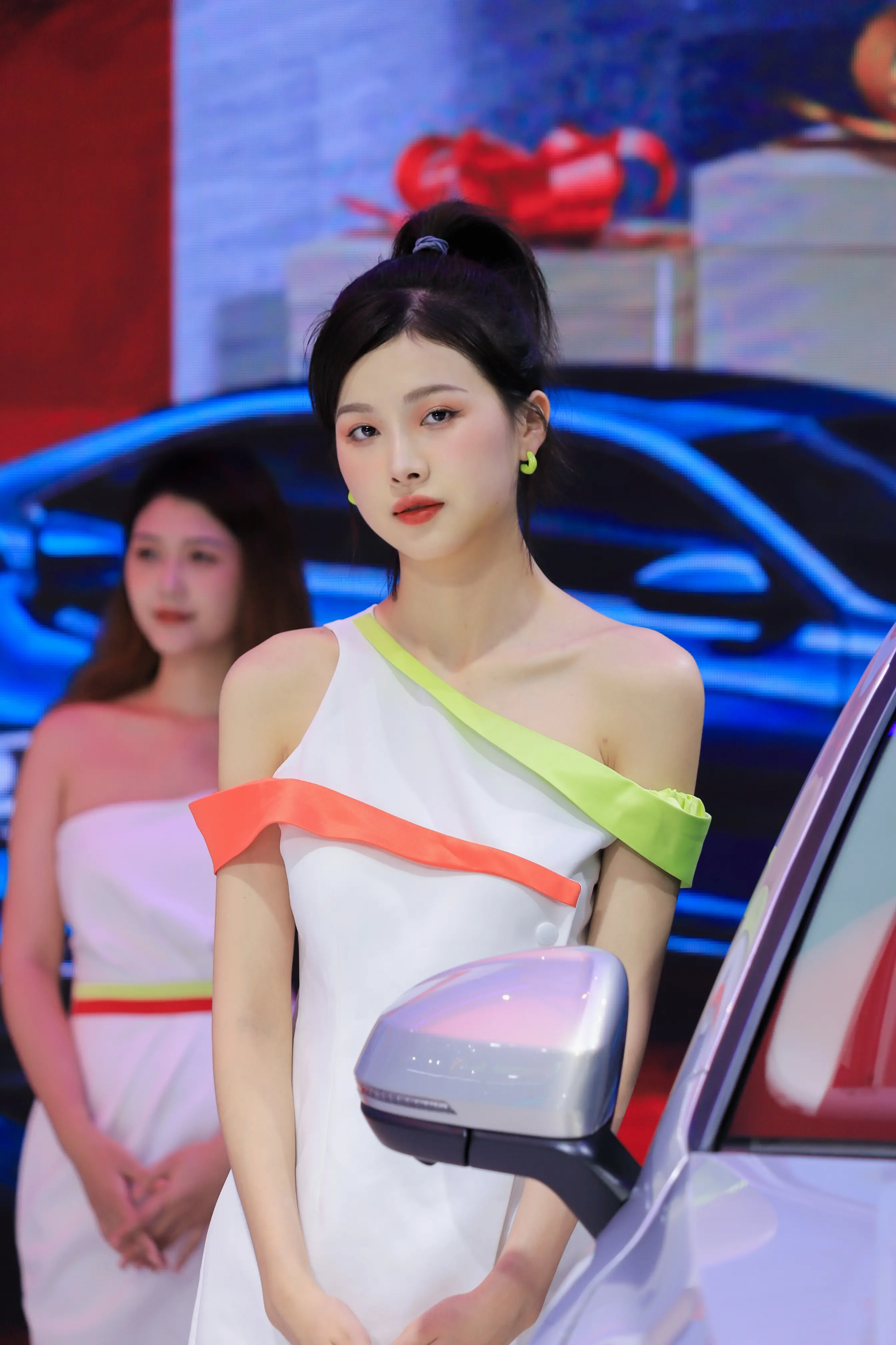 摄影新手如何拍好车展上的模特摄影干货