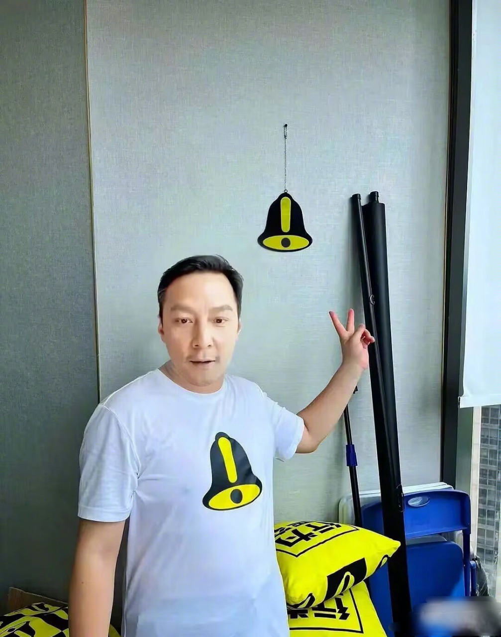 吴彦祖近照曝光,岁月啊[流泪]