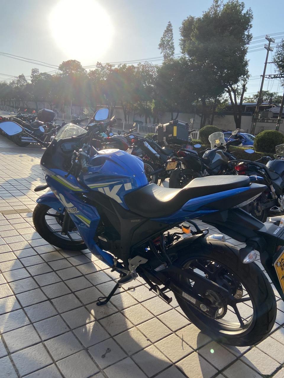 二手铃木gsx155小小小r准新车.铃木gsx155小小小r 七百公里准新车
