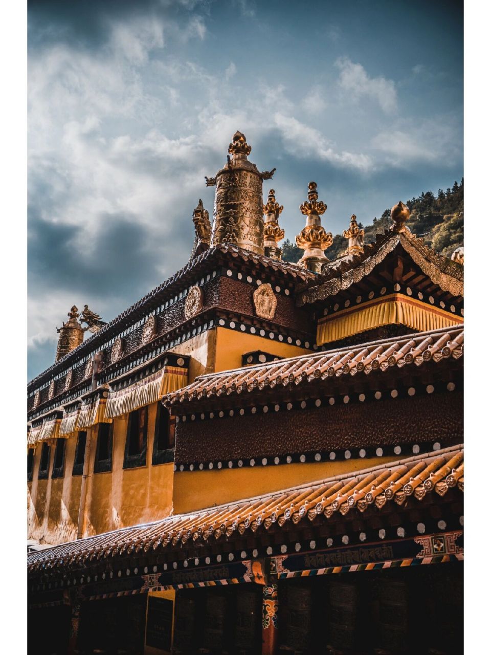 兰州石佛沟 | 灵岩禅寺 灵岩禅寺     北魏太武帝拓跋焘神麚四年(公元