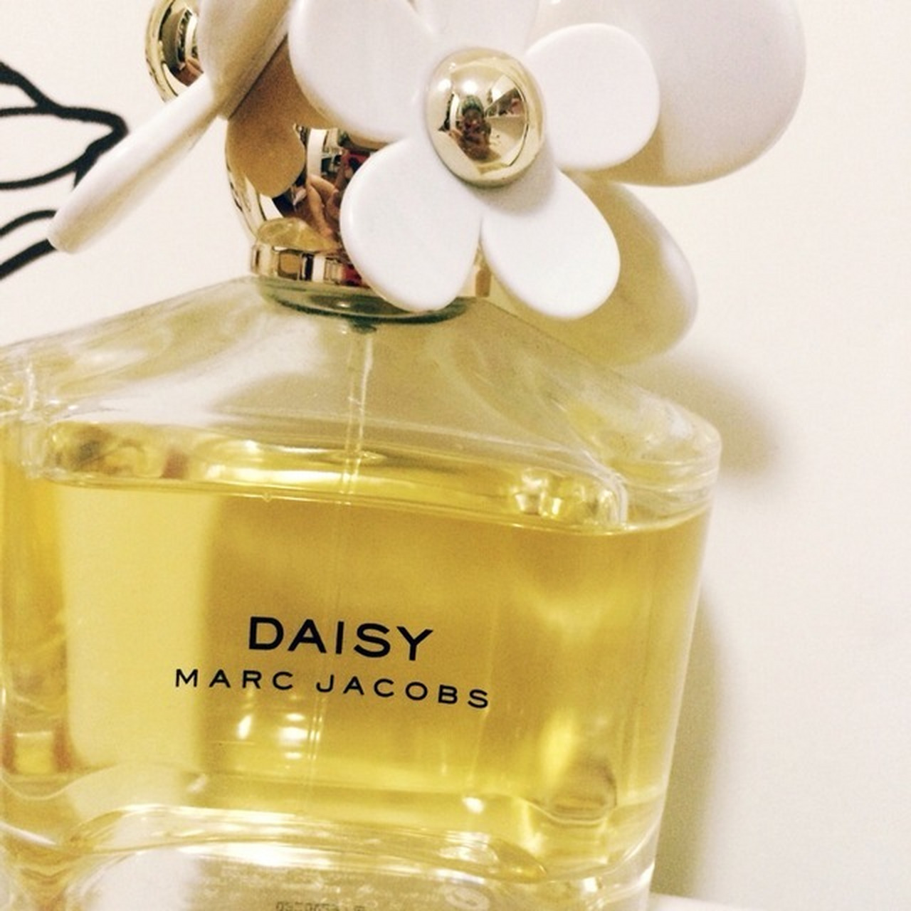 marc jacobs 小雏菊 98特别适合夏天的香水 清新的花香调 简直是