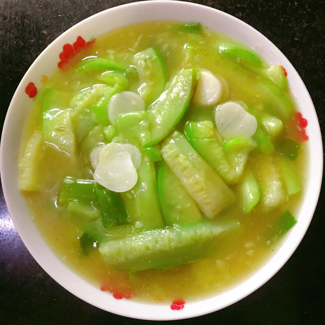 白油丝瓜 8215豆腐菜煎蛋汤 8215黄焖兔丁 8215烂肉豇豆