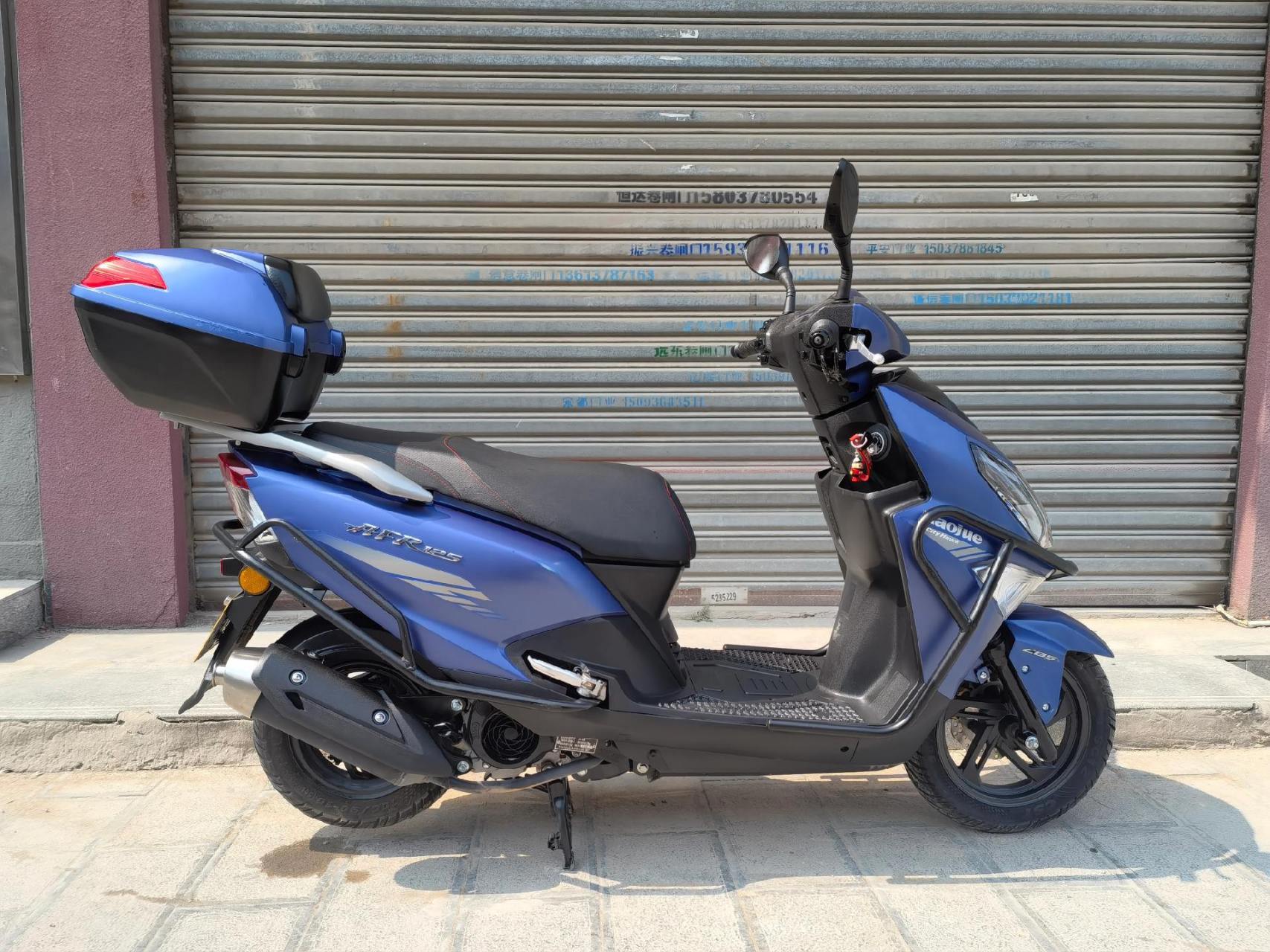 出售22年大贸比亚乔维斯帕150春天.