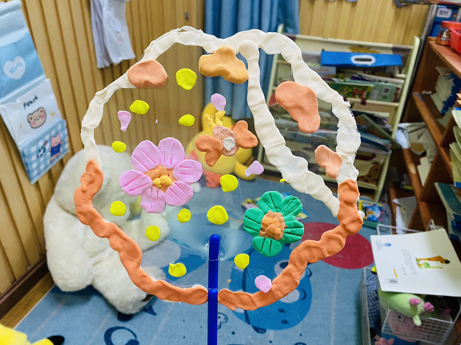 大班幼儿园美术手工作品扇子粘土