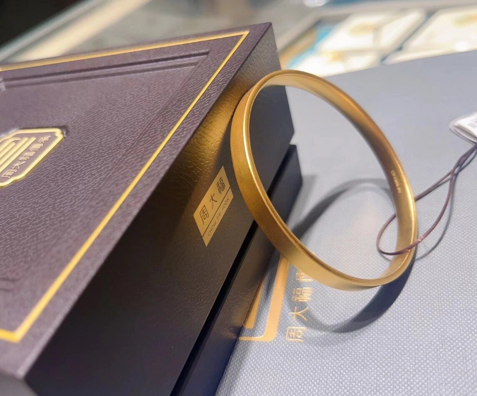 周大福实心方形手镯 周大福传承新款手镯,值得拥有的一款实心95手