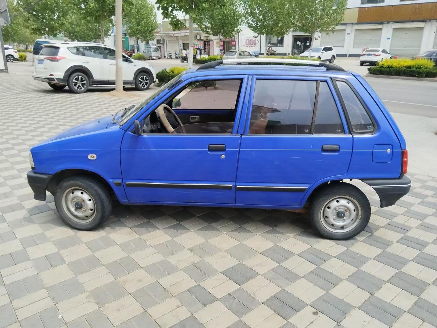 10年江南奥拓,保险检车到11月份.