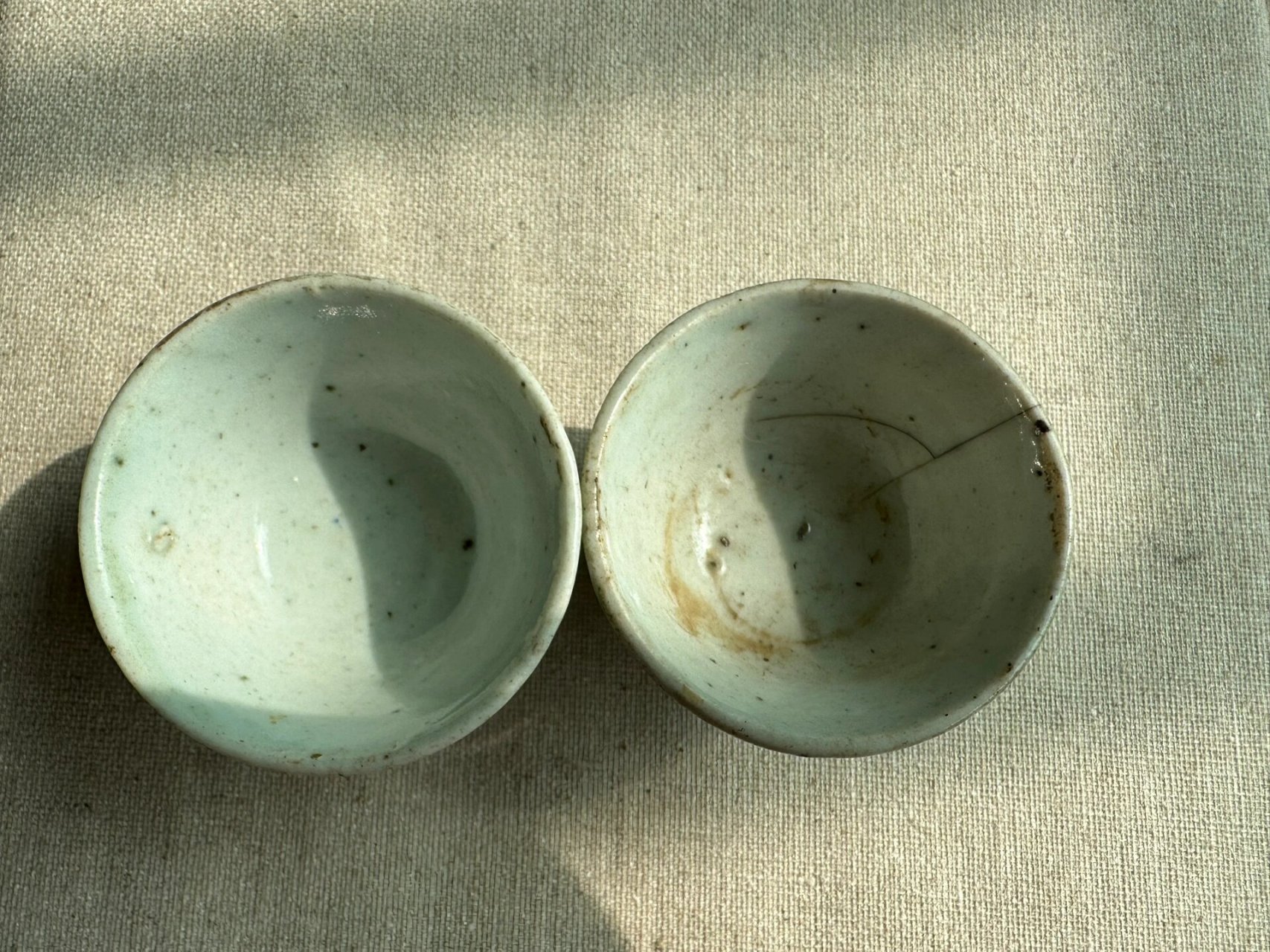 古董古玩收藏清代豆青釉酒盅瓷器茶杯杯子绿