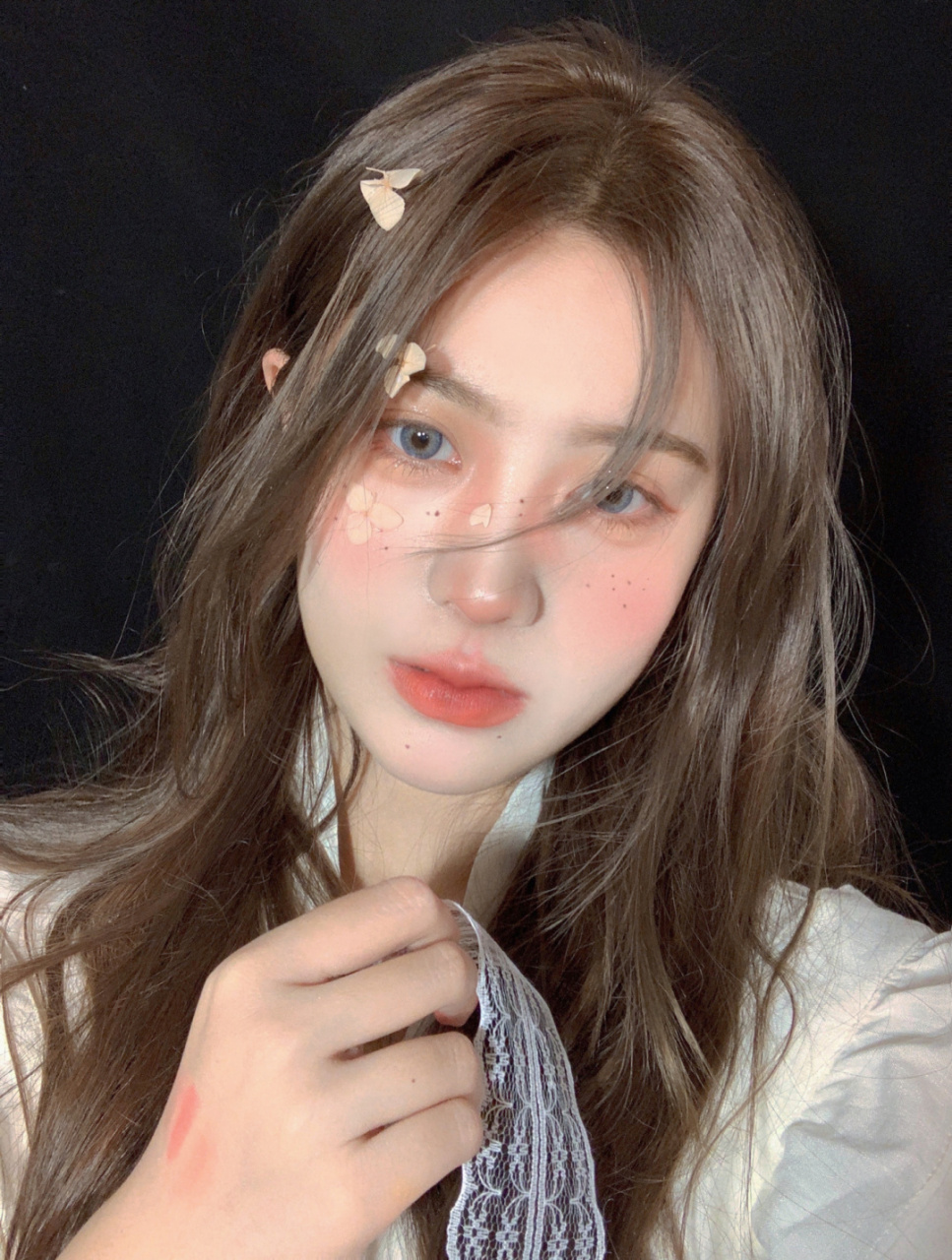 又是一期画中人仿妆,原作是画师 @gua老师画的连翘拟人