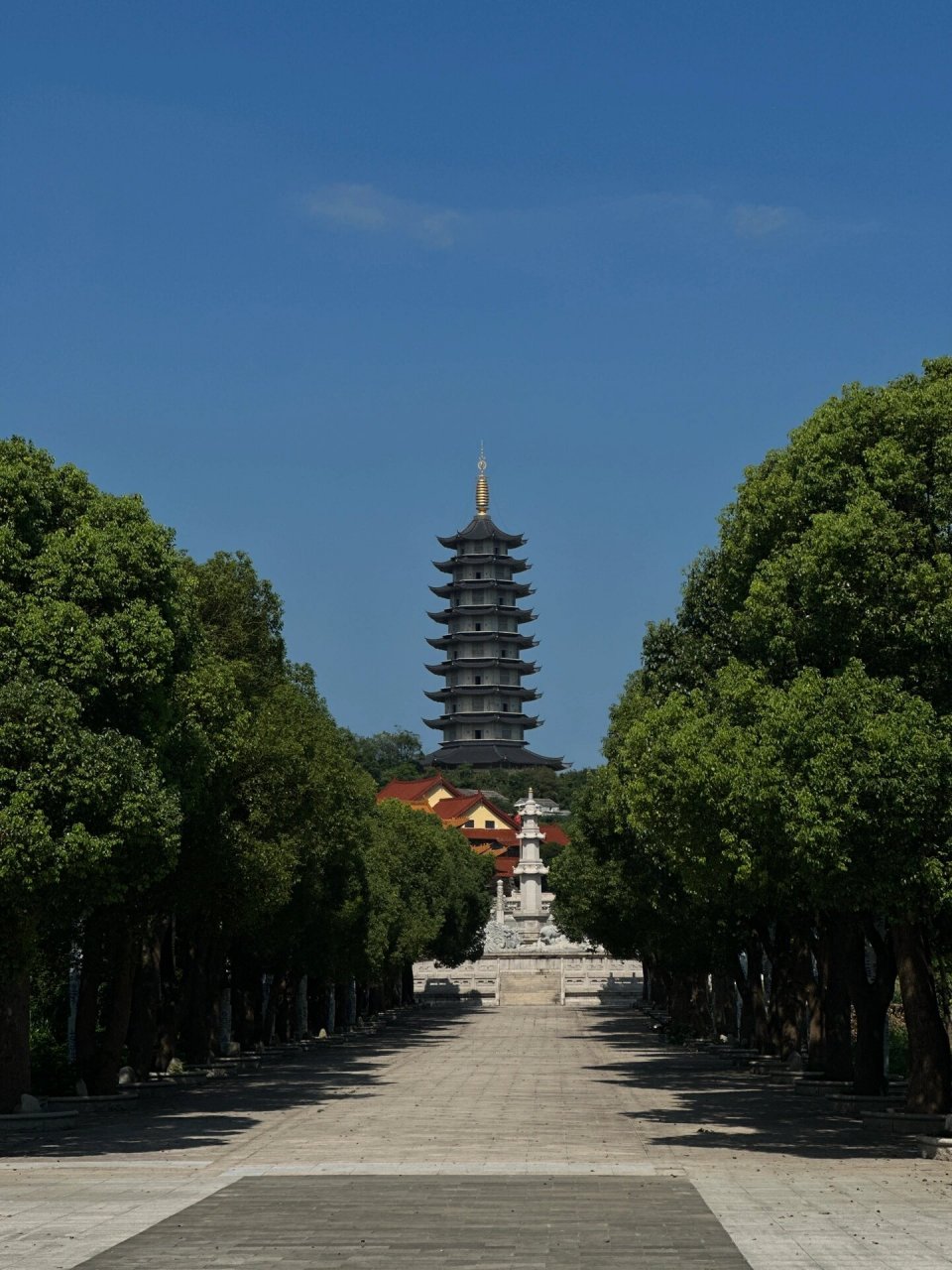 温州洞头中普陀寺 中普陀寺,位于温州市洞头区本岛,规划占地400亩