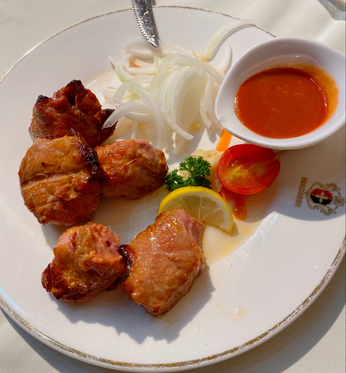 中央大街上的百年老店|俄式西餐·马迭尔93 哈尔滨人都知道,中央