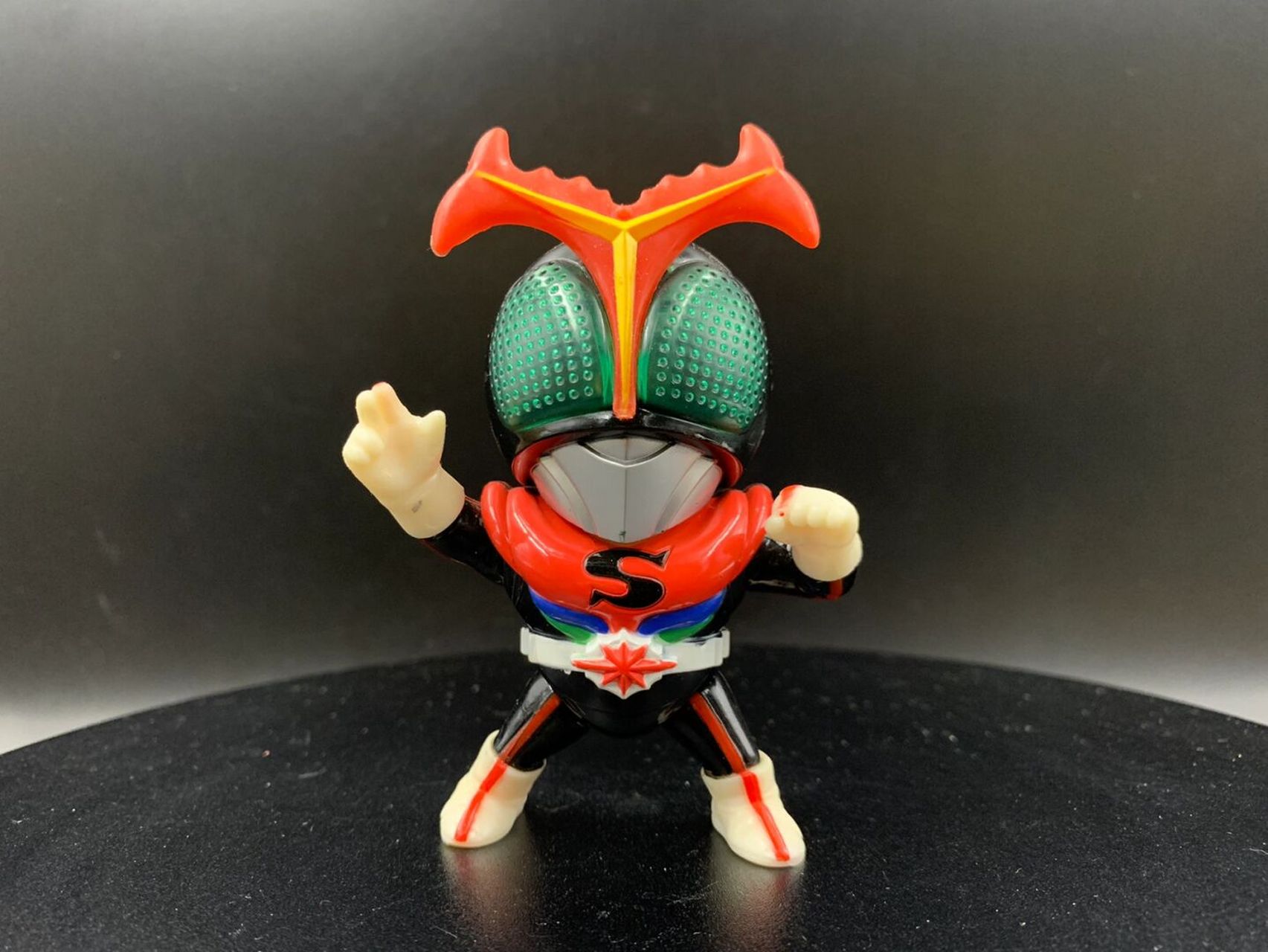 30年前的q版假面骑士 强人 玩具简介: 1991年 bandai q版亮灯 幪面