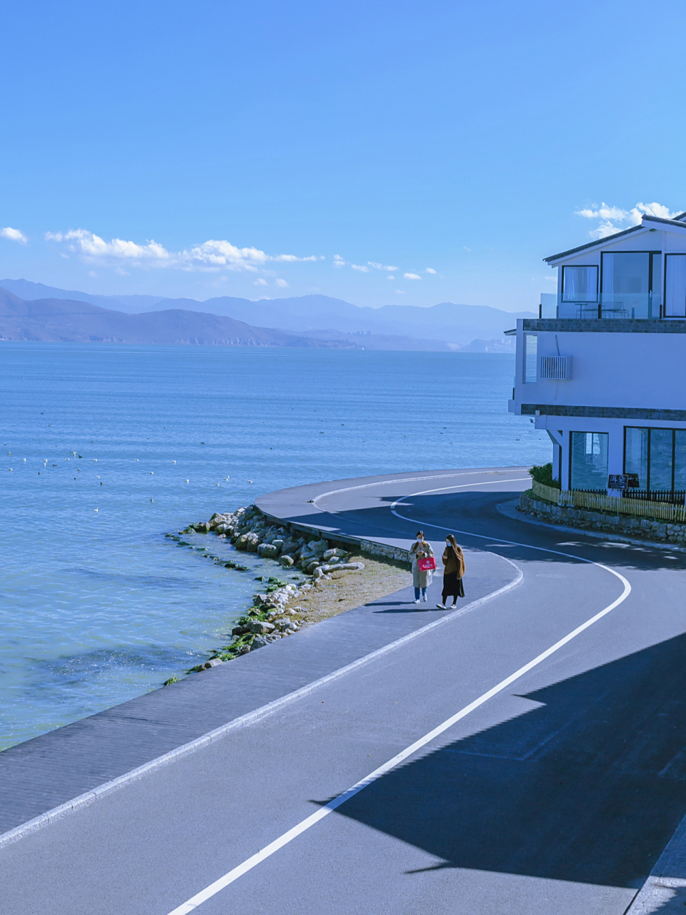 大理洱海网红s弯打卡地,大理小镰仓 去骑行,去拍照,去发呆,艾特你的另