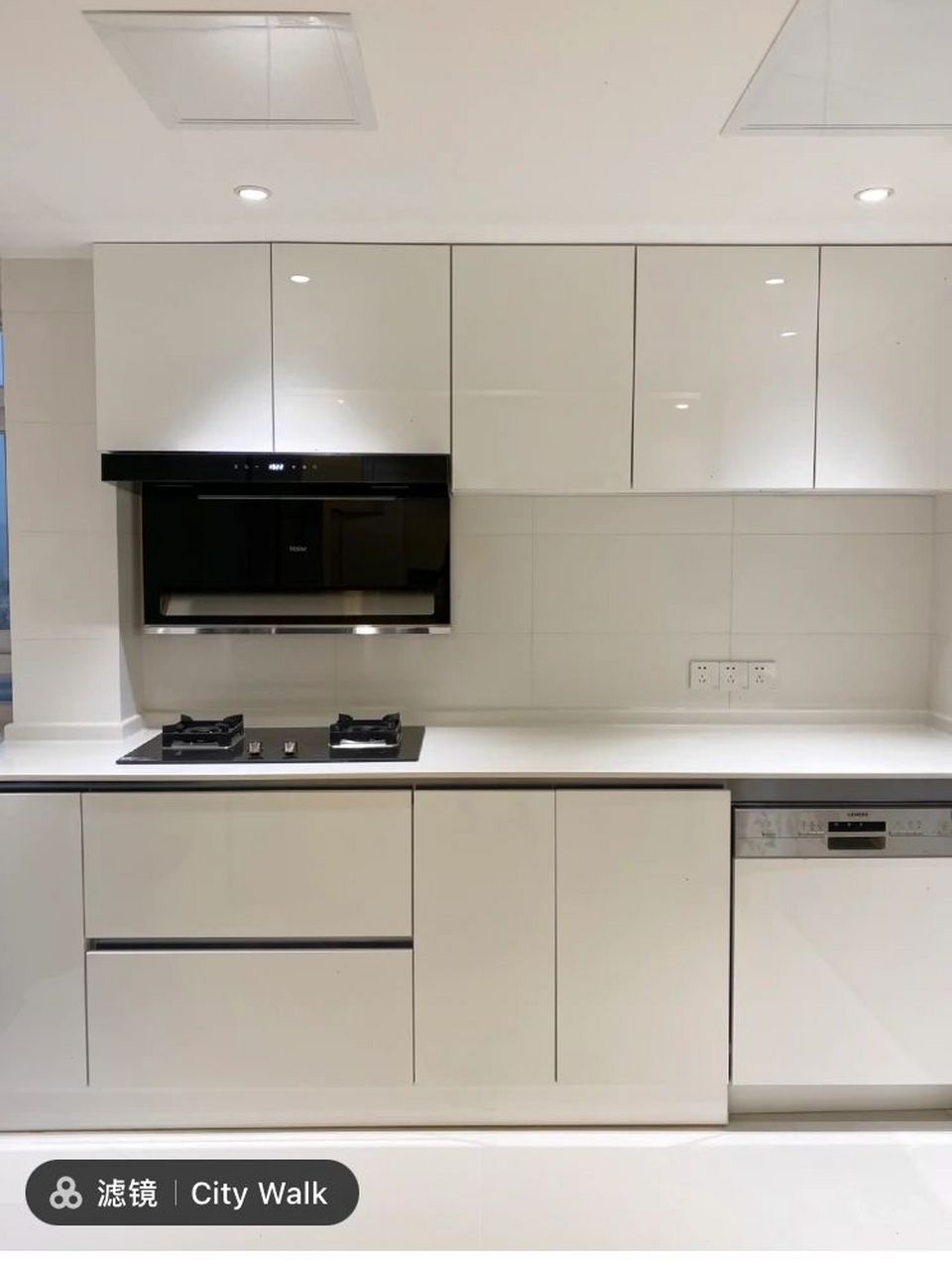 橱柜门板选哑光还是高光?