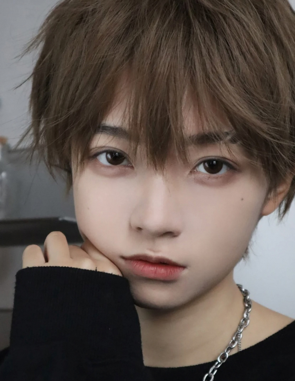 女生短发发型 女生短发发型 女生露耳短发 干练利落 帅气时尚 喜欢的