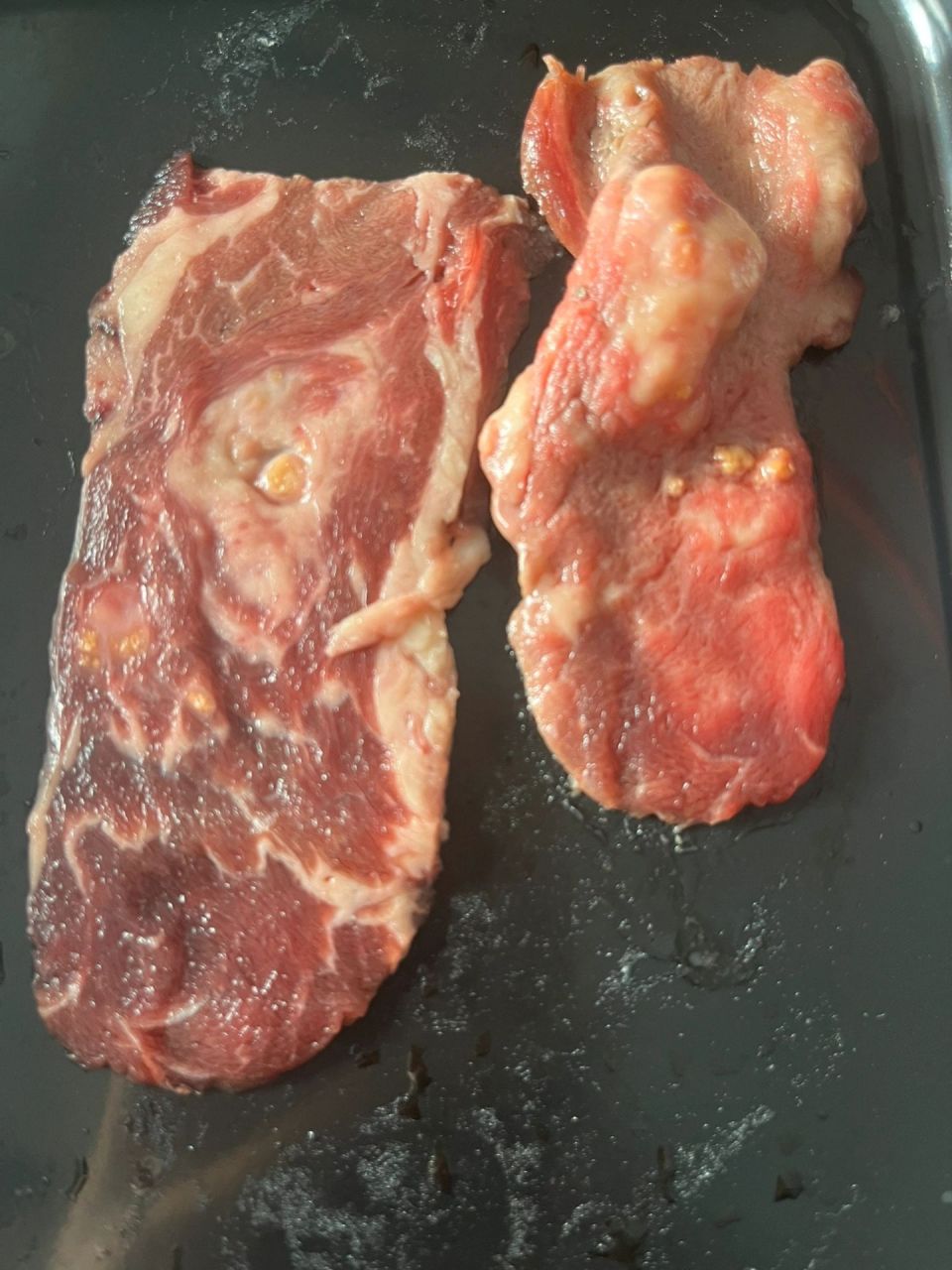 牛肉里的黄颗粒 有人知道这个牛肉里的黄颗粒是什么吗 害怕