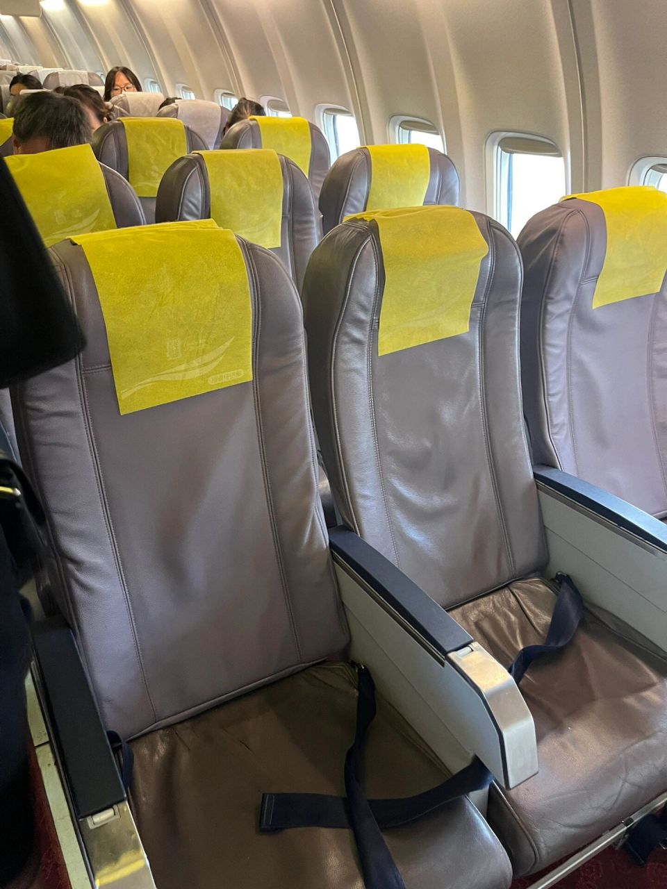 祥鹏航空的超级经济舱 郑州到三亚现在航班是真的少,祥鹏和首都航空