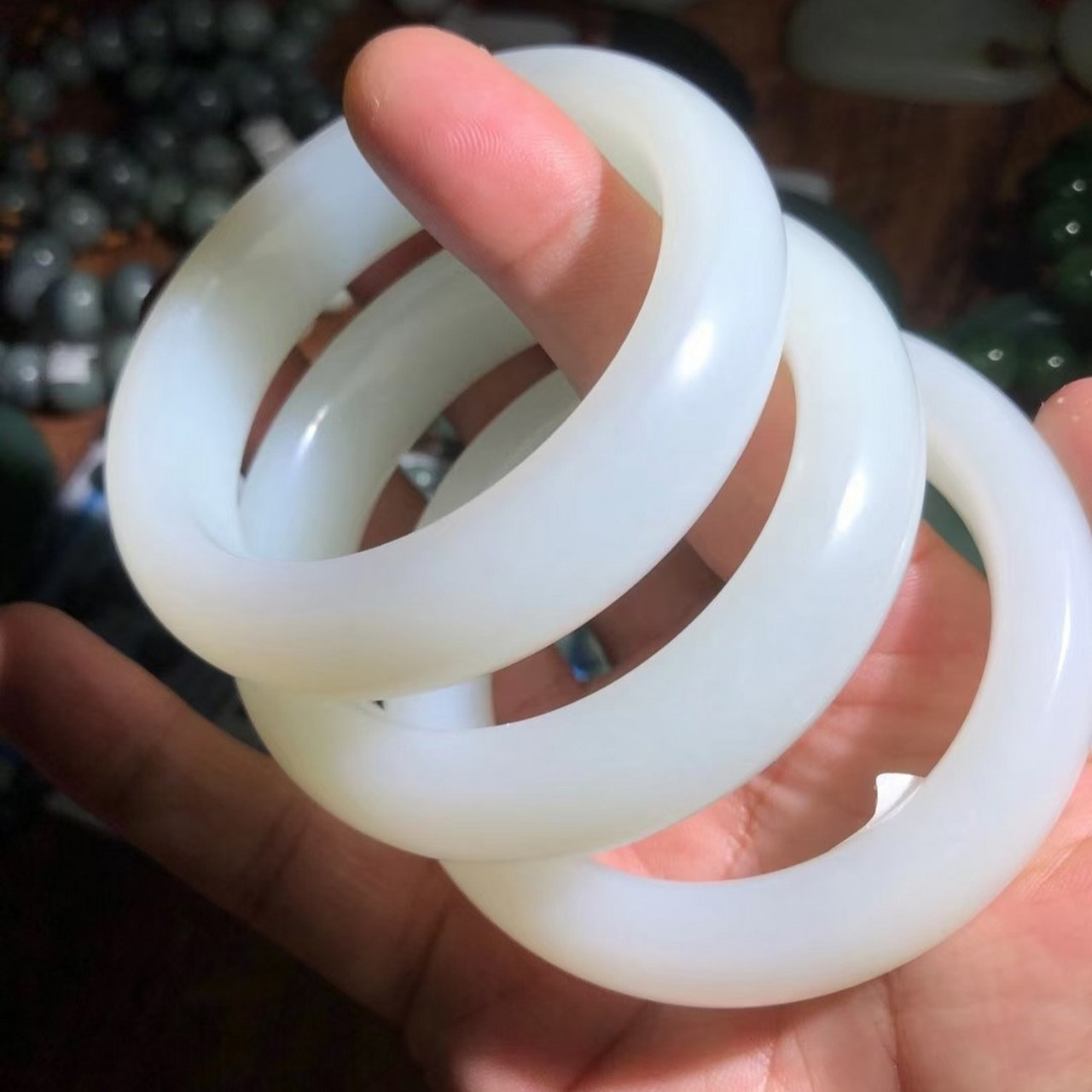 这是俄料,不是新疆黑山料,也不是且末料 97很少蹲直播间,听不来他们