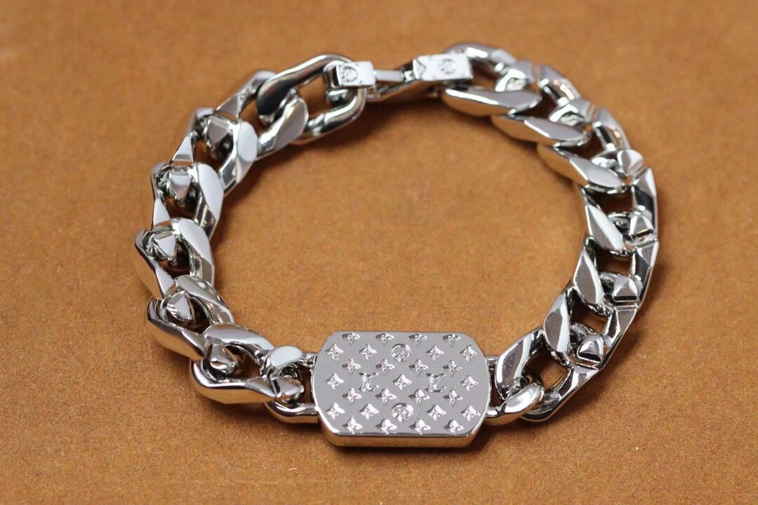 lv古巴手链 路易威登/lv shades 银色古巴手链 lv shades 手链以抛光