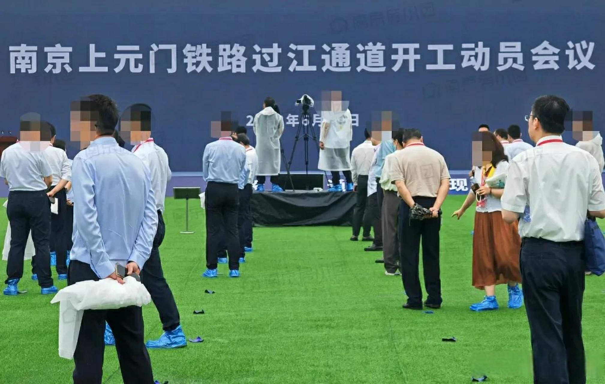南京上元门过江通道终于有新进展了,江北区域的开工动员会议盛大举行