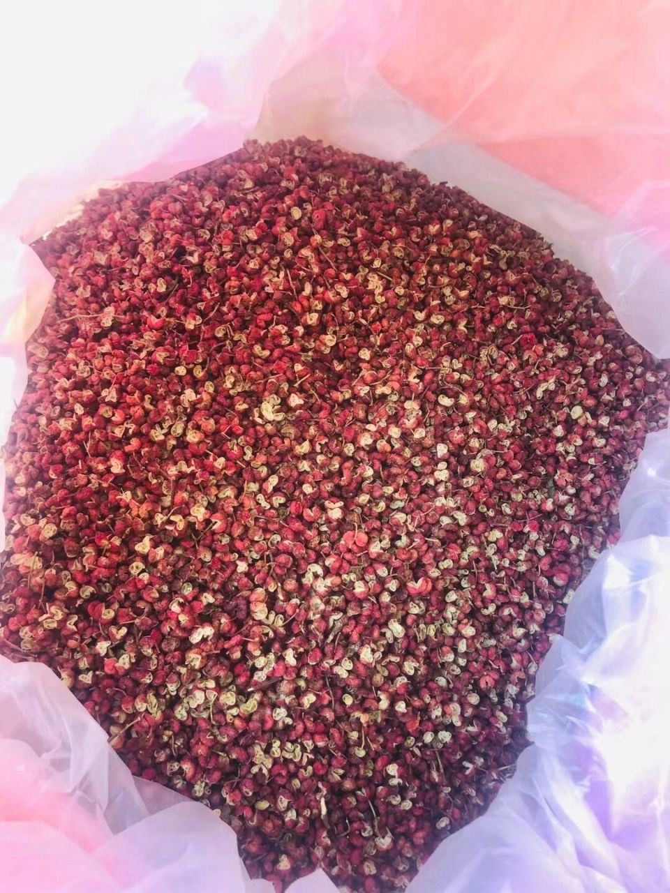 陕西大红袍花椒来了 爸妈种的陕西大红袍花椒 ,又麻又香,花椒性温,味