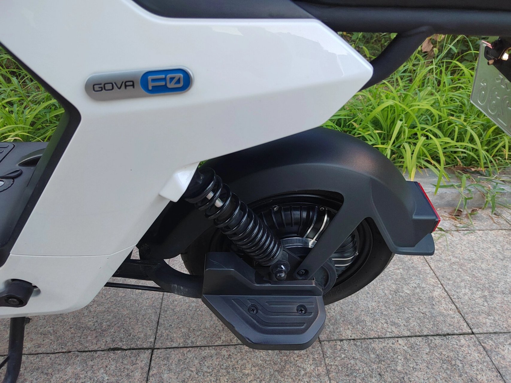 小牛f0动力版,48v18a锂电池,带定位 小牛f0 70电动车,48v18a锂电池