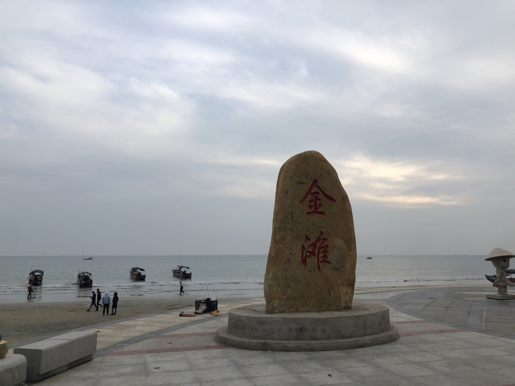 沿海公路-万尾金滩 有没有那么一个场景"沿着海边一路开着车,看看一望