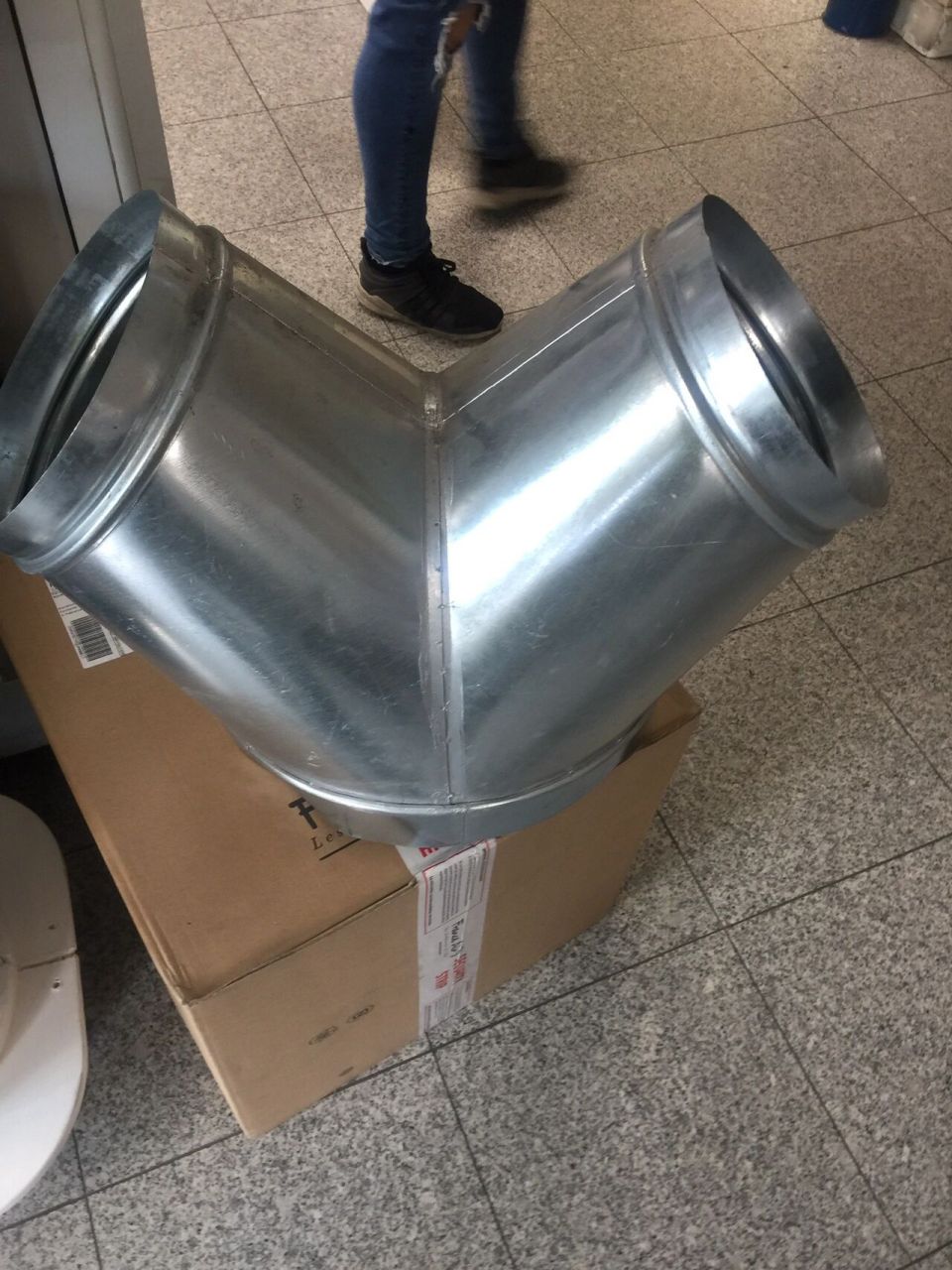 obélix的铁裤衩989891 穿裤衩放屁——————兵分两路