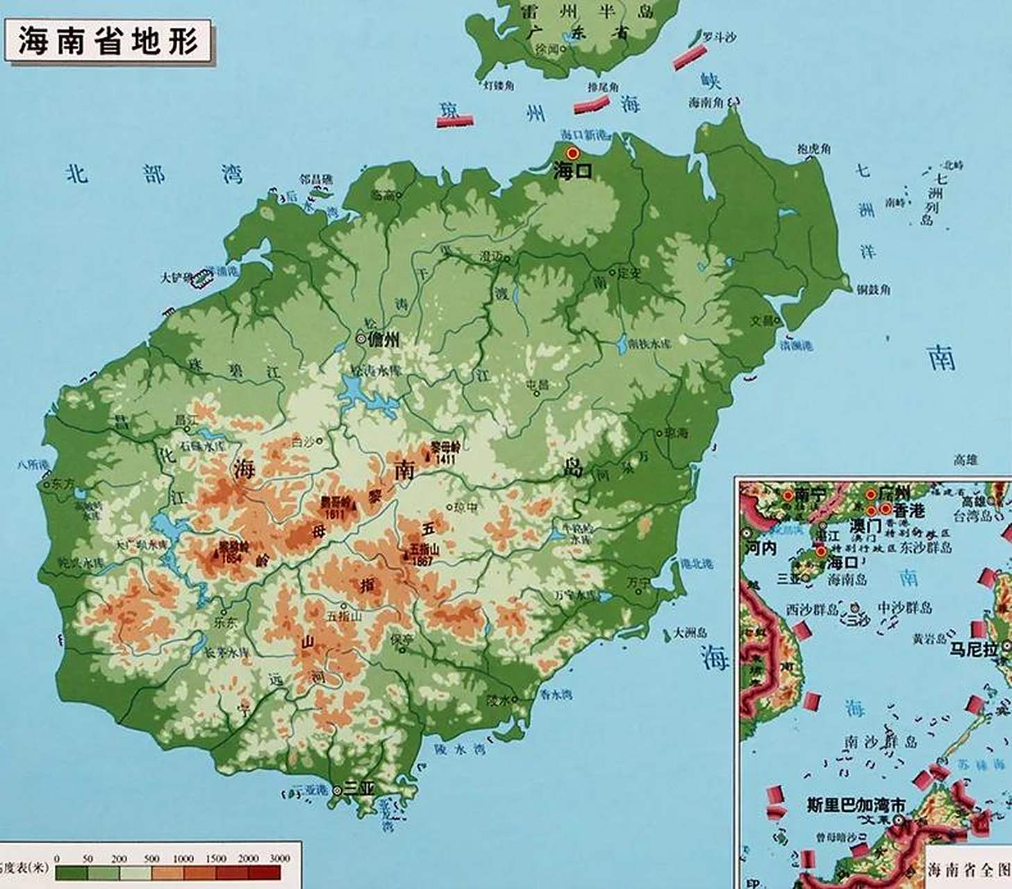 海南岛的形状像一个大雪梨,东北角是梨子头,从地形来看,海南东北角