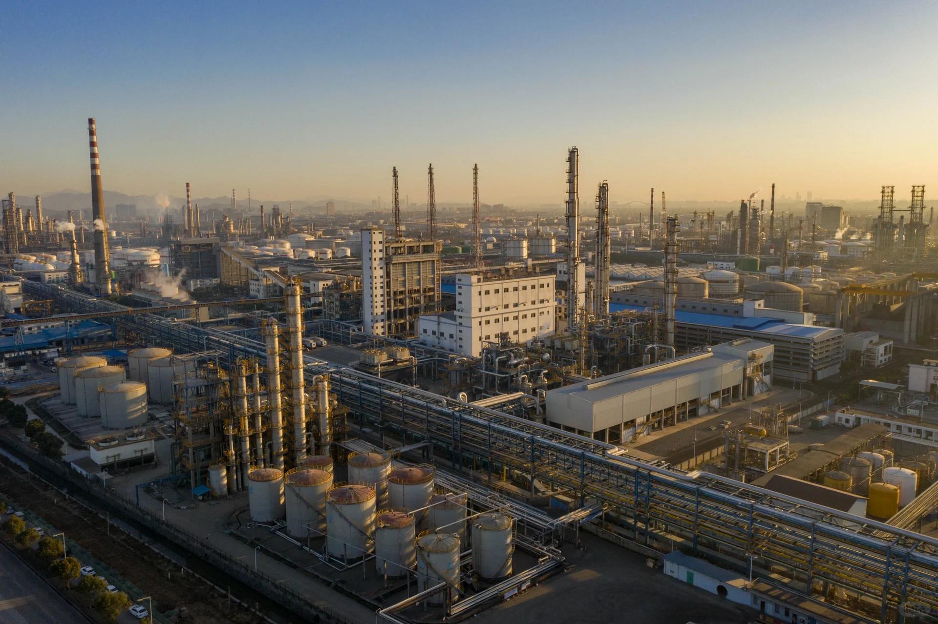 宁波——镇海炼化 全国最大的炼油基地