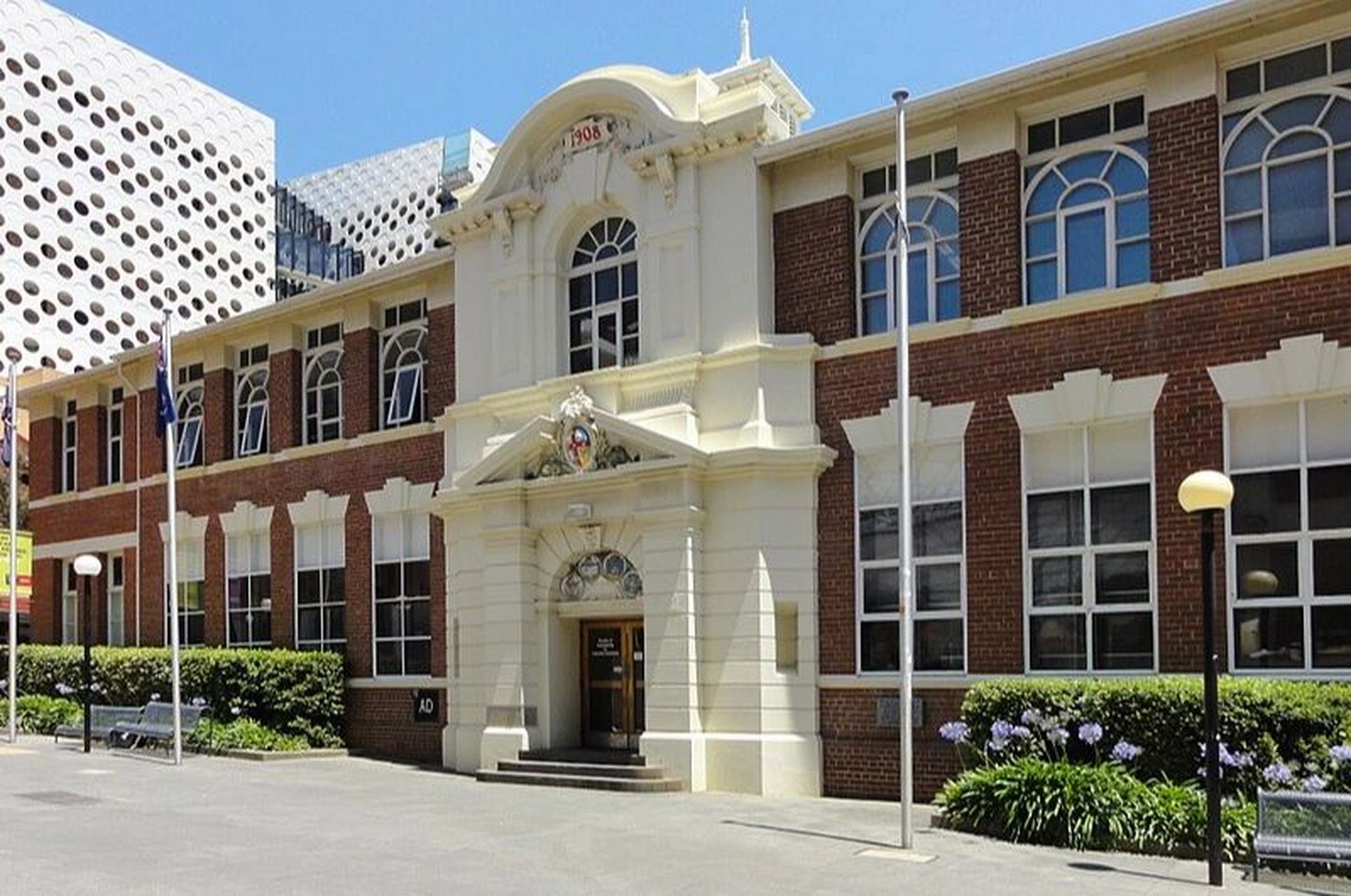斯威本科技大学 斯威本科技大学(swinburne university of technology