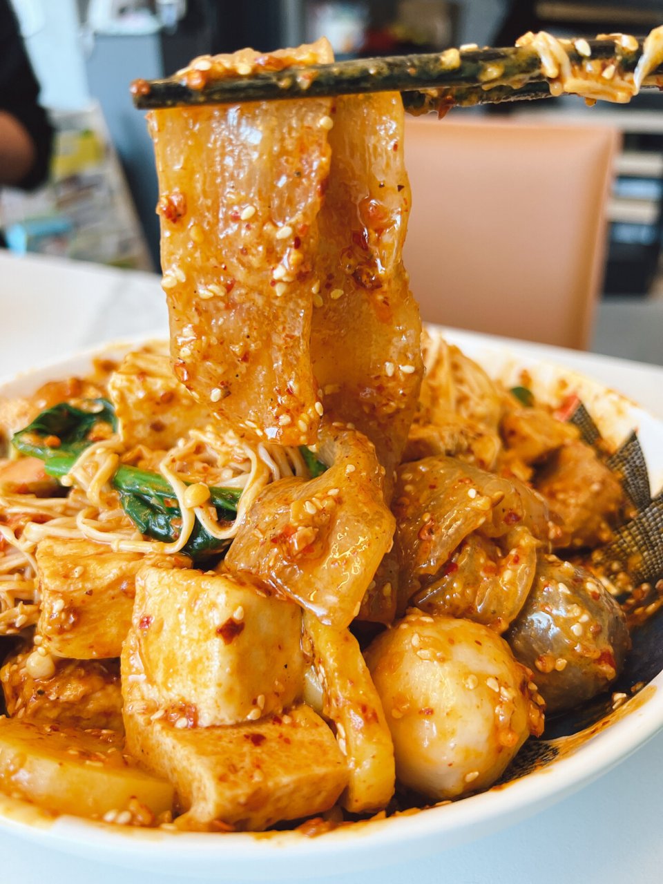 麻辣拌的万能酱汁 一学就会的麻辣拌万能酱汁, 放白芝麻蒜末葱花指天